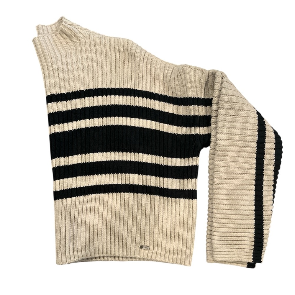 Hollister cropped sweater